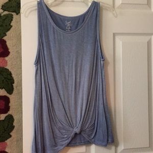 Sweet tea’s chambray blue tank